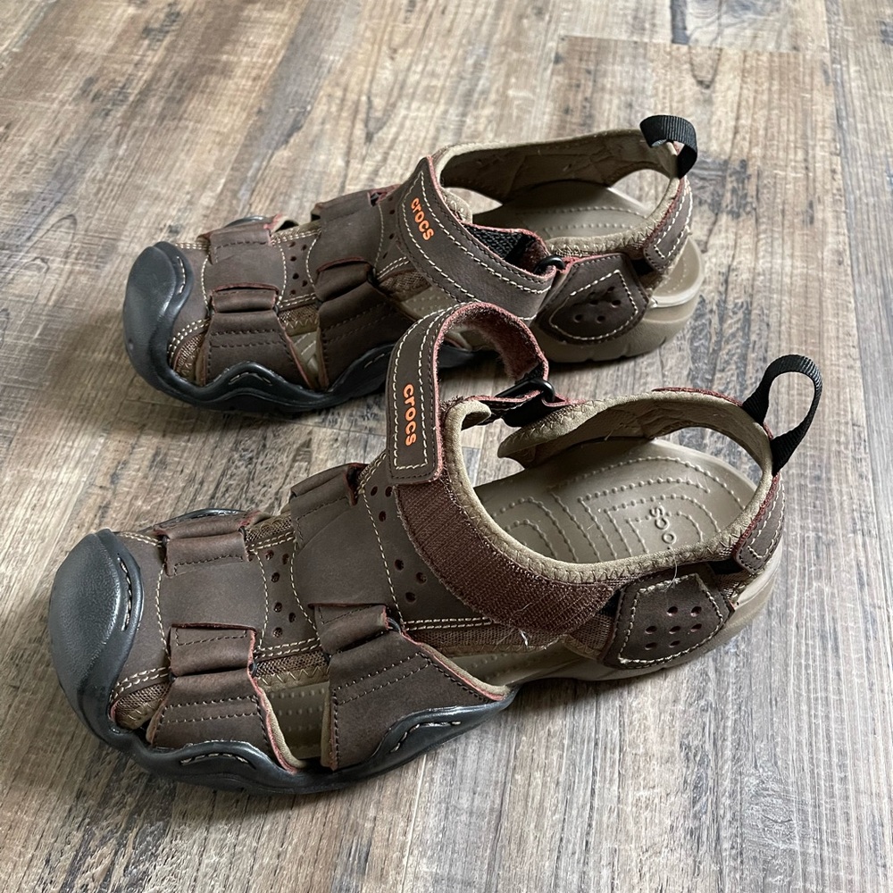 Crocs Men’s Swiftwater Leather Fisherman Sandals